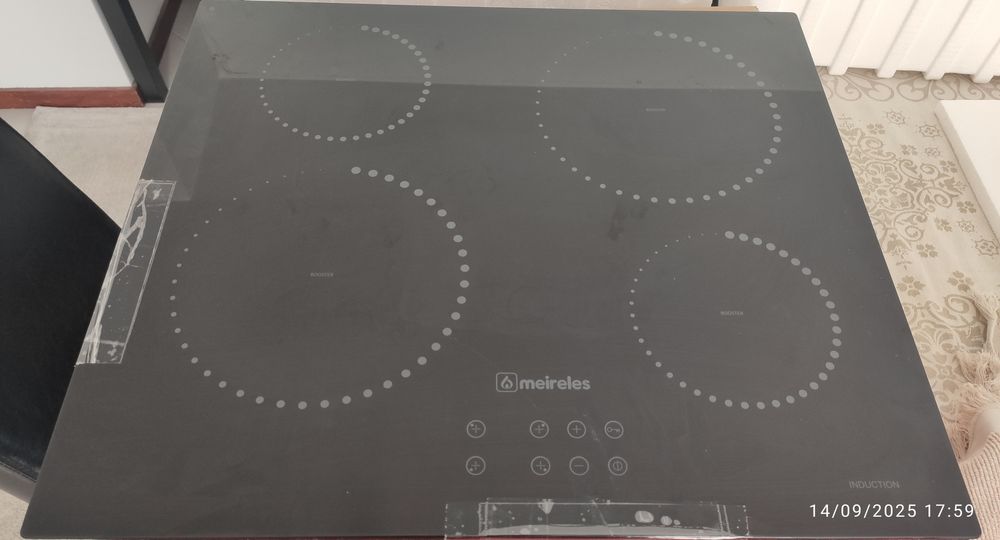 Placa indução Meireles MI 1600

A funcionar totalmente, vidro estalado