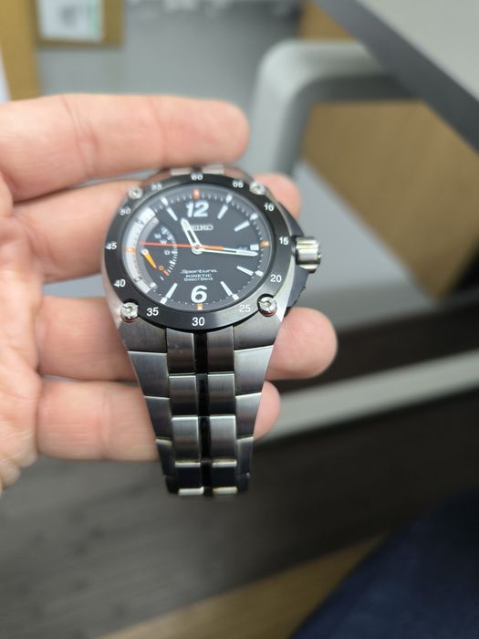 Relógio Seiko Sportura Kinetic Direct Drive