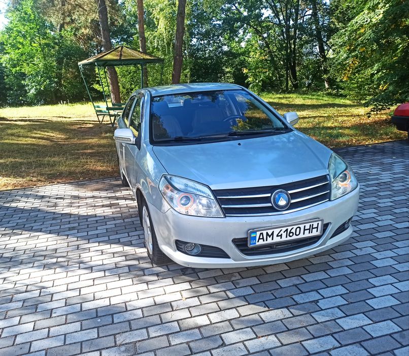 Geely MK 2013. Газ бензин.
