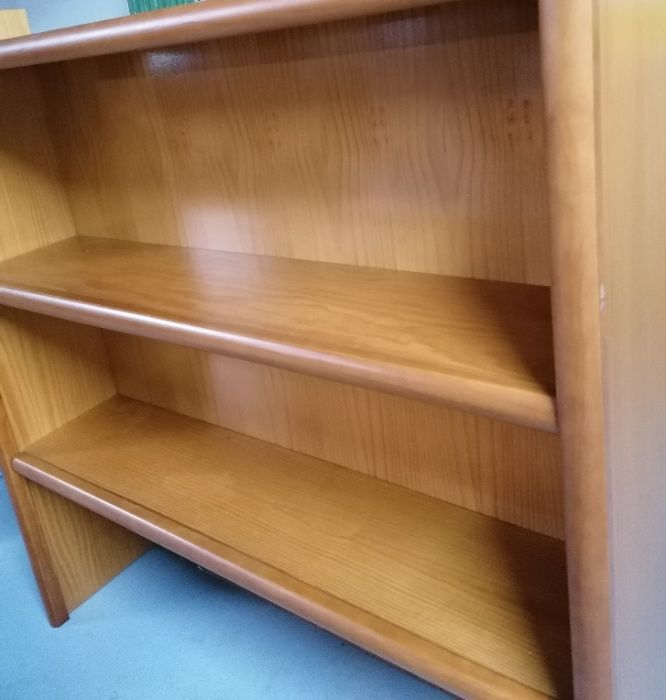 Secretária + Estante madeira cerejeira