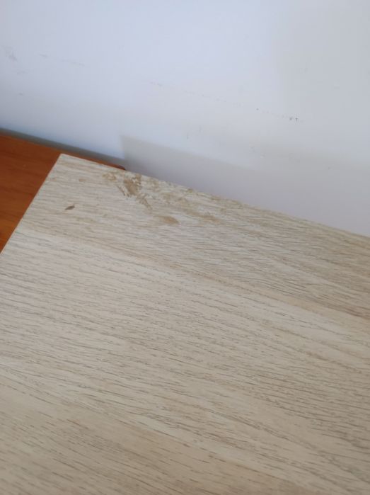Mesa /Secretária