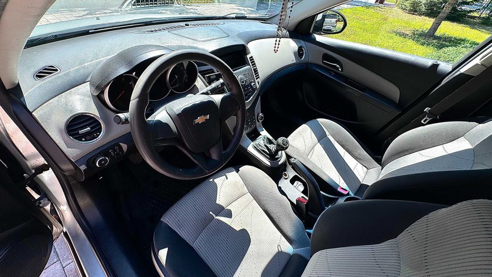 Chevrolet Cruze 1.6 PL Salon