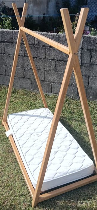 Cama criança em madeira maciça