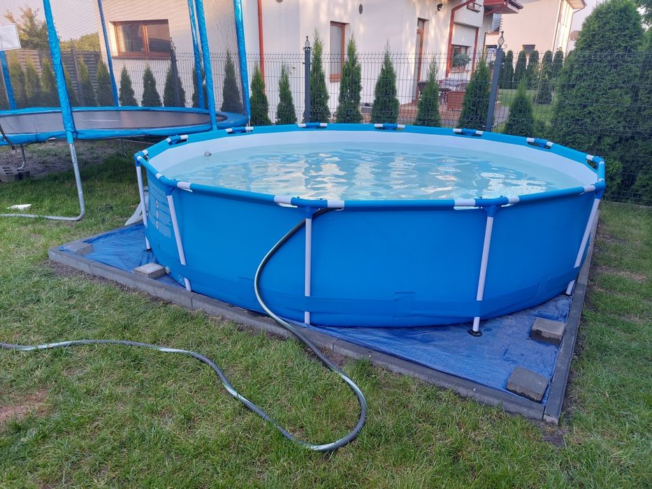 Basen ogrodowy plus odkurzacz