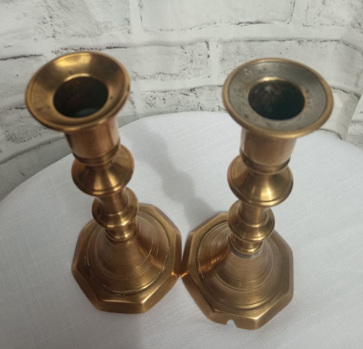 Stare mosiężne świeczniki komplet