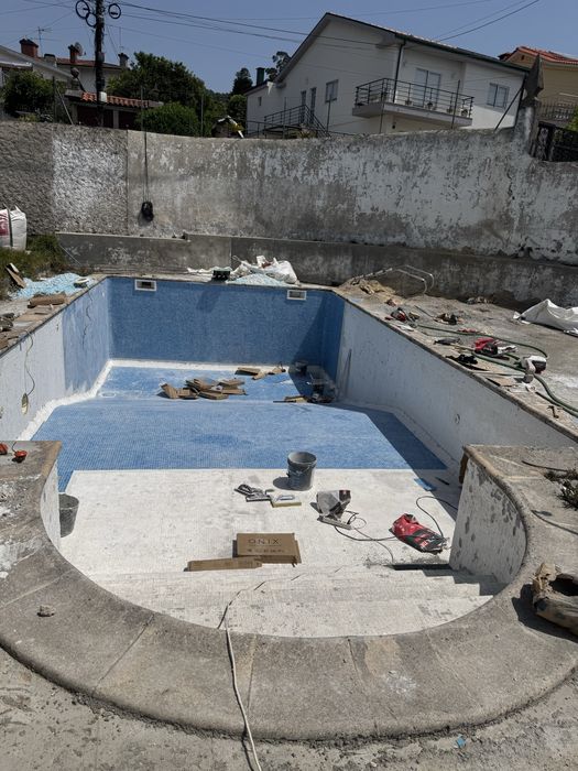 Serviços de trolha  remodelaçoes e construção