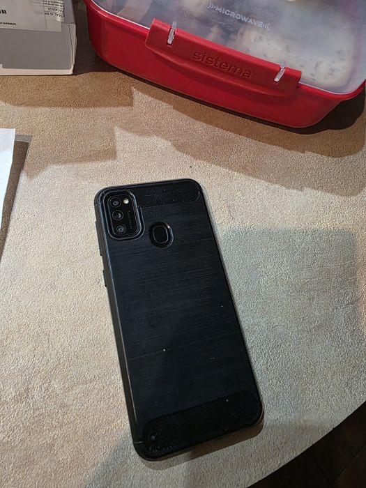 Sprzedam telefon Samsung Galaxy M21. Stan bardzo dobry.
