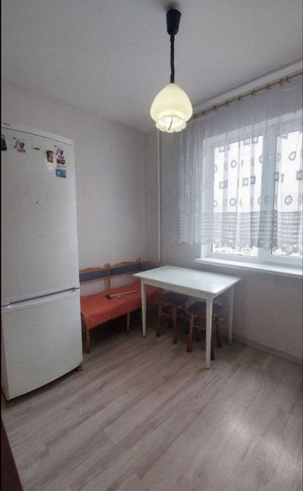 Продається 3х кімнатна квартира Анни Ахматової 17 Позняки Дарницький