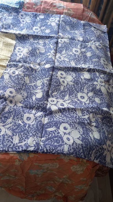 Vendo tecidos avulsos para desocupação de casa, entrego em mãos.