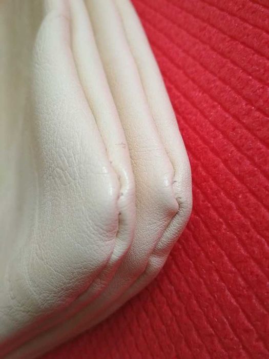 Сумка клатч кремового цвета