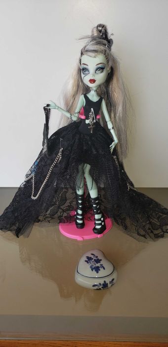 Monster high boneca