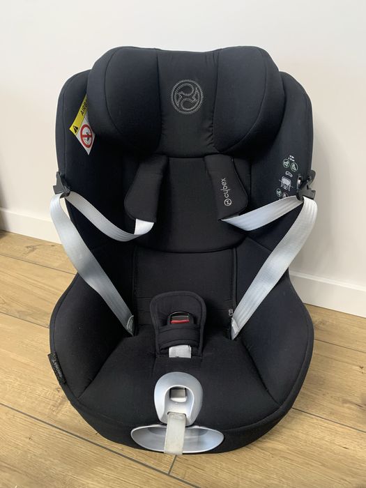 Fotelik Cybex Sirona T z bazą obrotową