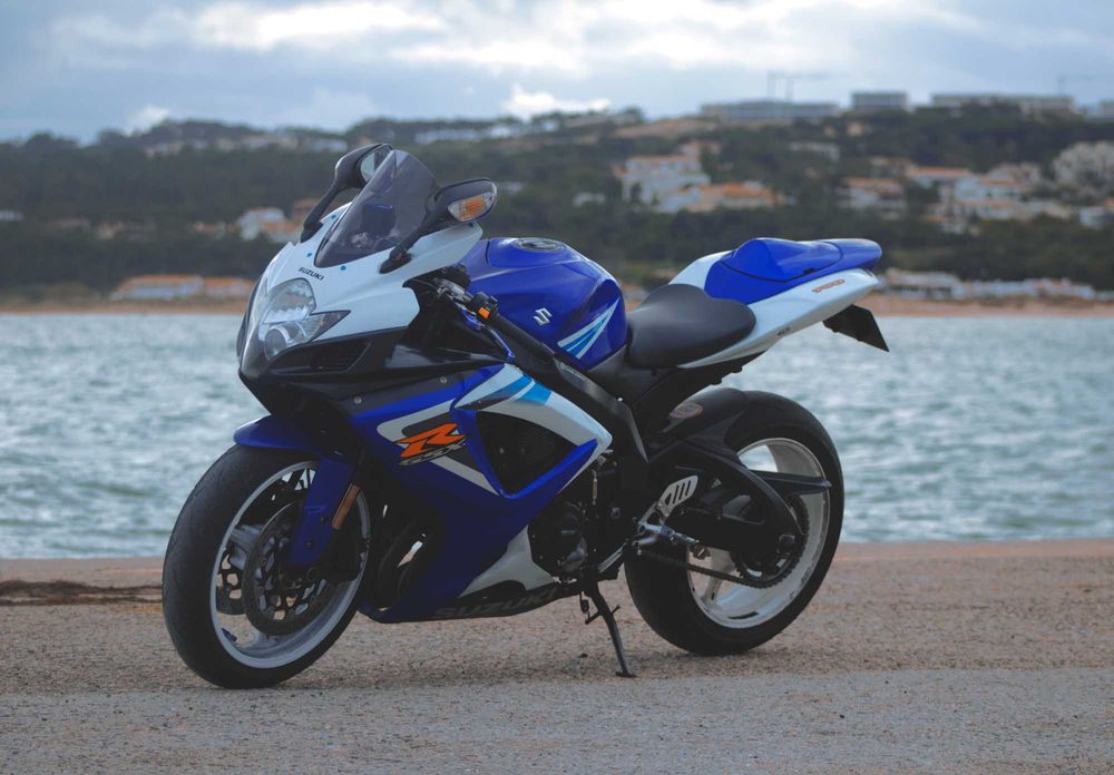 Suzuki Gsxr K7 750