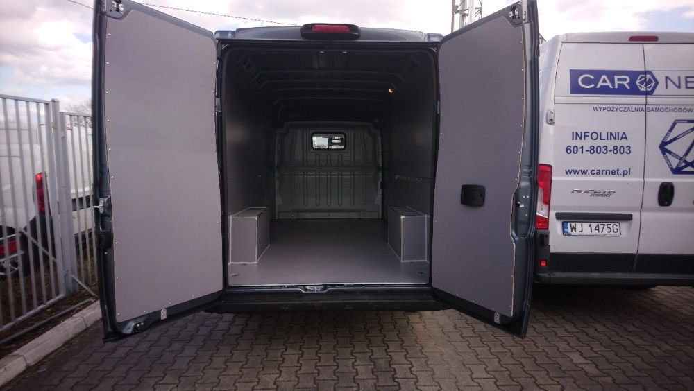 Zabudowa premium przestrzeni ładunkowej w samochodach Boxer L4H2