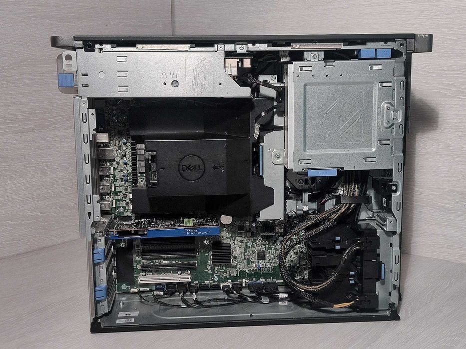 Рабочая Станция DELL T5820 / LGA 2066 /W2125 /16GB / Radeon PRO WX2100