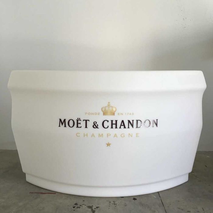 Balcões rgb com iluminação rgb