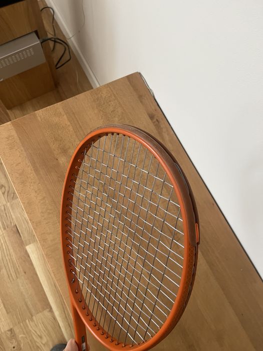Wilson Blade 98 v9 16x19 r2 2 szt.