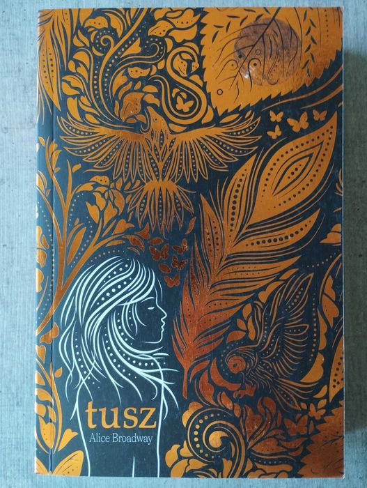 Tusz - Alice Broadway