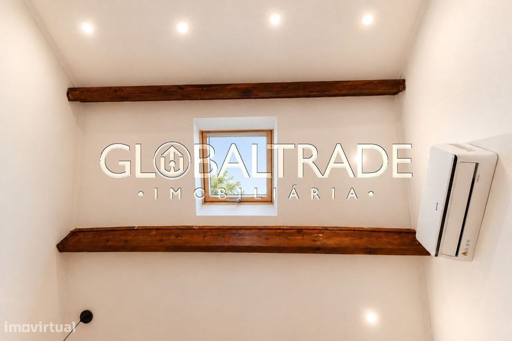 Moradia T2 Renovada & Equipada no Porto