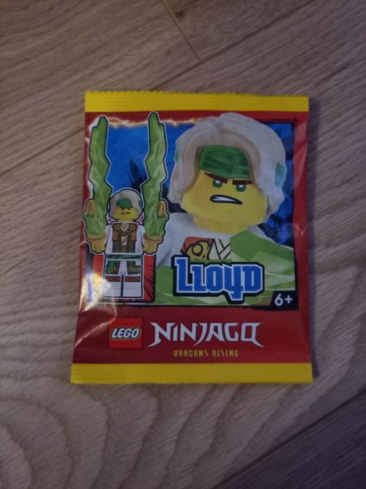 LEGO Ninjago 892501 minifigurka njo0853 Lloyd + 2 podmuchy Energii