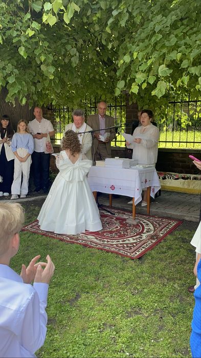 Продам Плаття на Перше Причастя