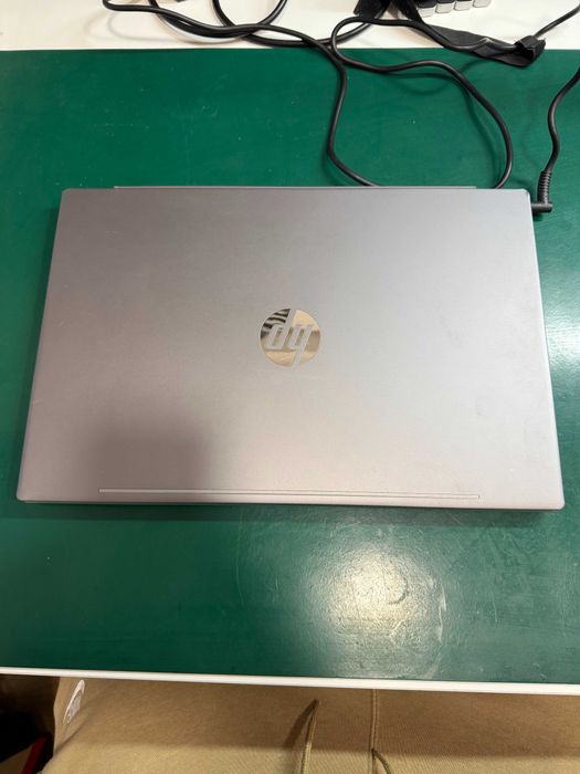 Portátil HP Pavilion 15-Cs0003Np *COM 18 MESES DE GARANTIA*