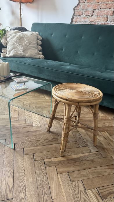 Ratanowy drewniany stolek taboret kwietnik