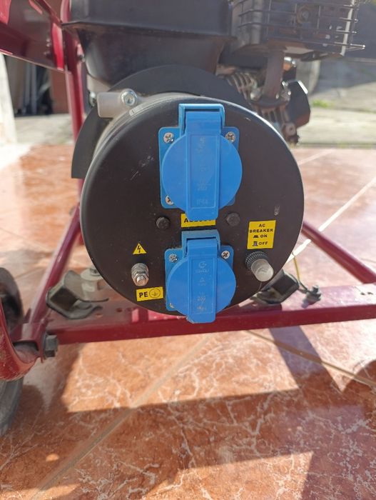 Gerador Powermate by Pramac EM2800 AVR – Semi-novo
