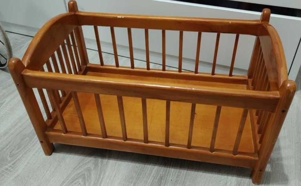 Łóżeczko i wózek dla lalek