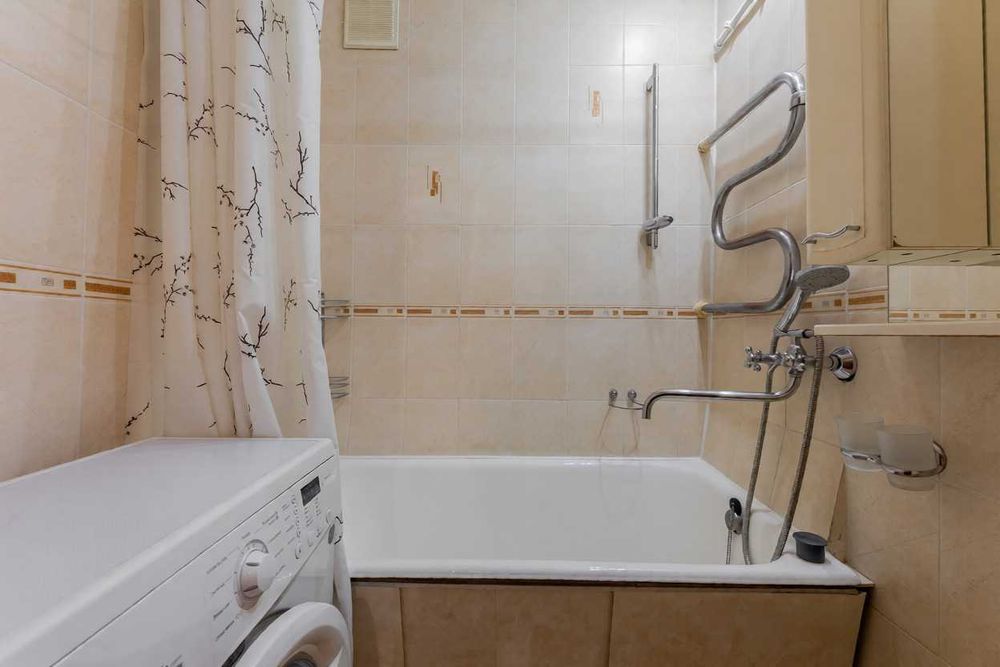 Затишна квартира в центрі: вул. Госпітальна, 2