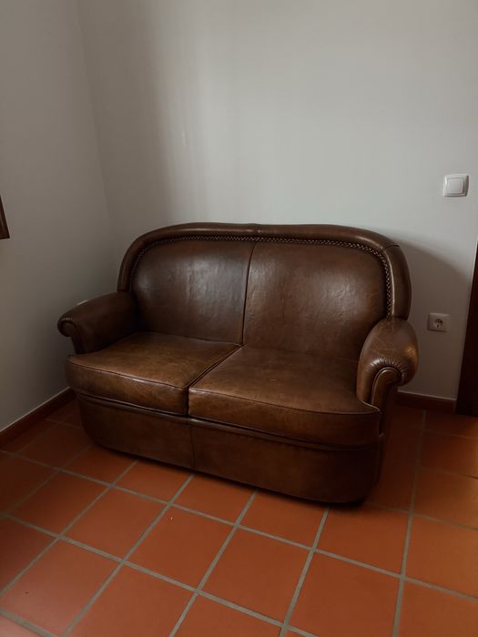 Sofá de 2L em Couro