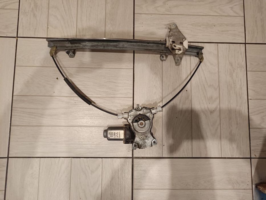 Стекло подъемник Nissan Almera n16 Читать описание!