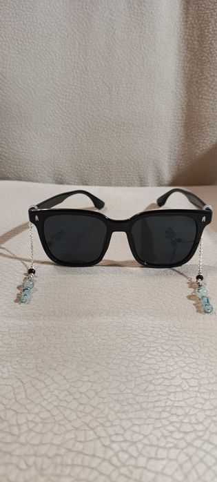 Прикраса для окулярів