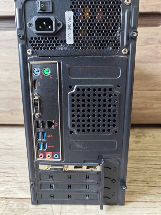 Komputer MSI I5 6600 8/256GB SSD GeForce 1050Ti markowe części