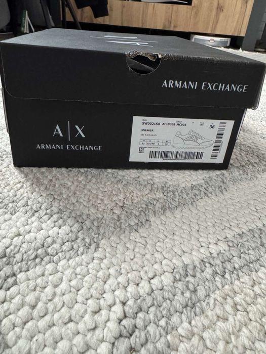 Кросівки жіночі Armani Exchange