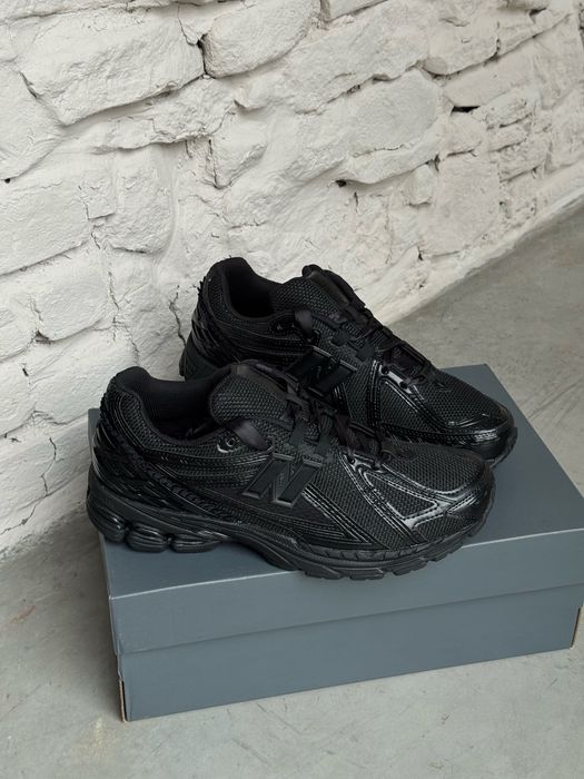 Оригинал New Balance 1906r Triple Black Frill (U1906RZI) черние 2002
