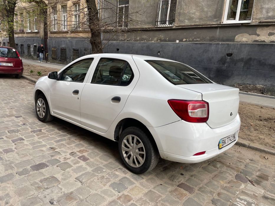 Продам renault logan 1,2 газ/бензин