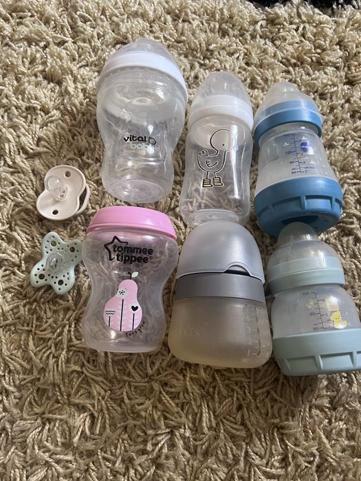 Tommee Tippee соска, пустушка, термосумка, слюнявчик.