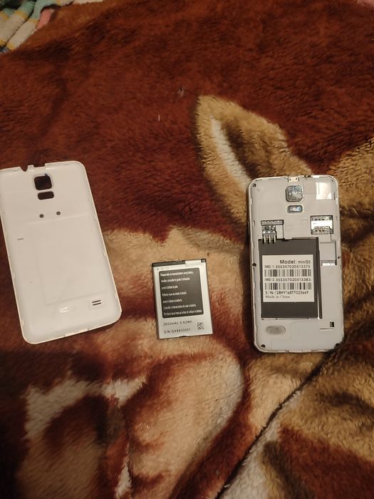 Телефон Samsung s5
