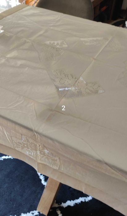 Toalhas de mesa/ colcha em linho e renda
