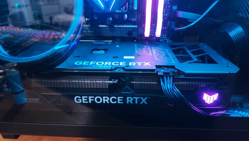 Gráfica RTX 4060 TI ASUS TUF