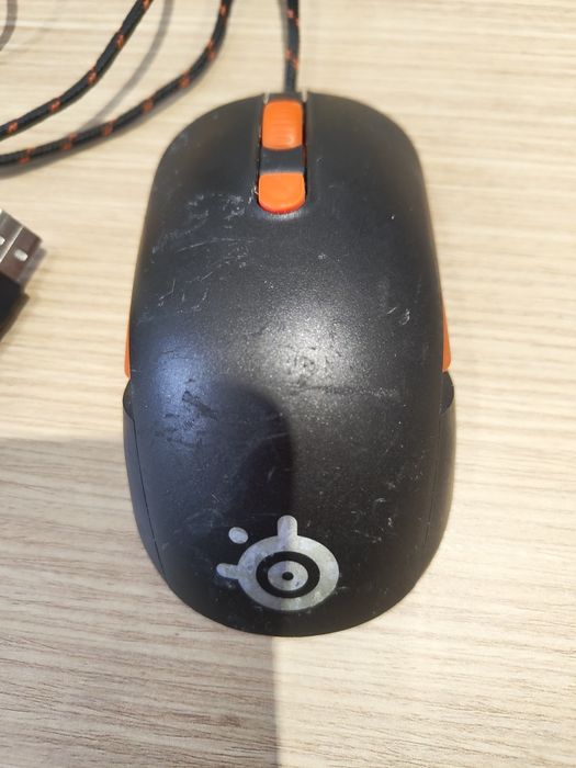 Rato SteelSeries Kana V2 (sem scroll)