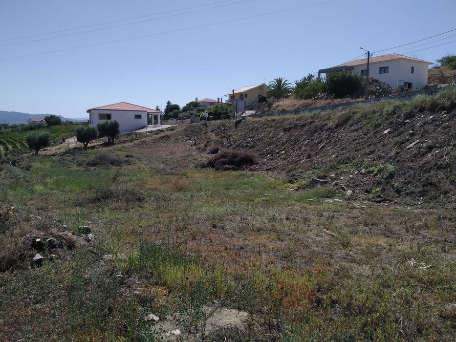 Terreno 1.800m2 para construção.