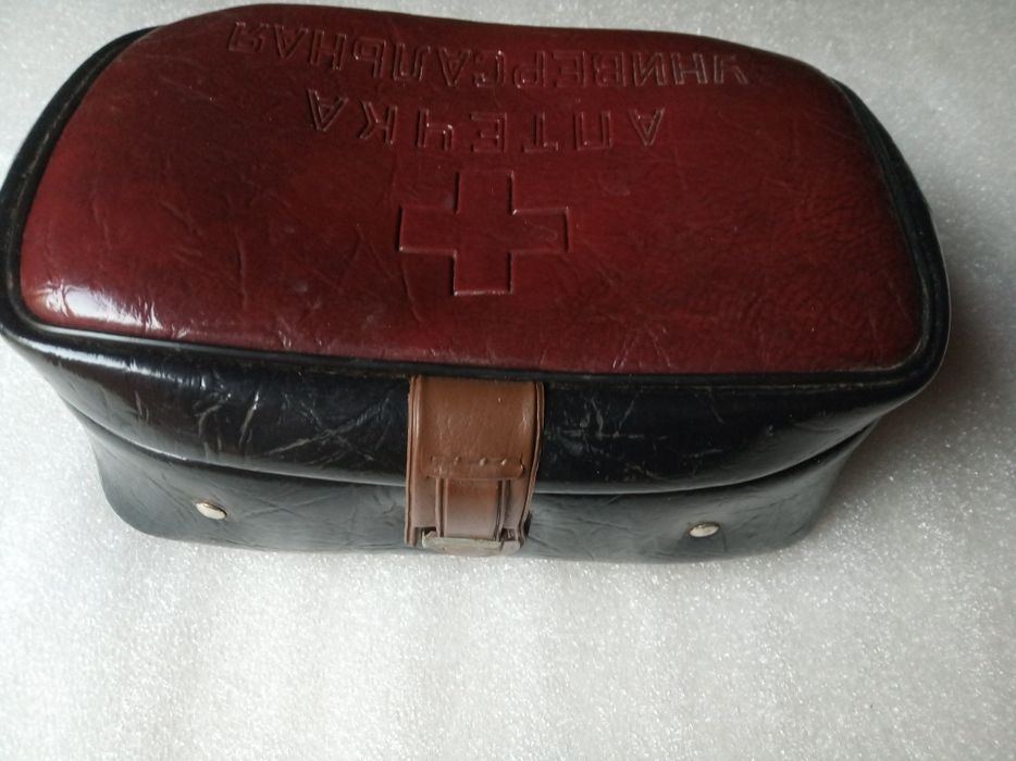 Аптечка автомобильная СССР