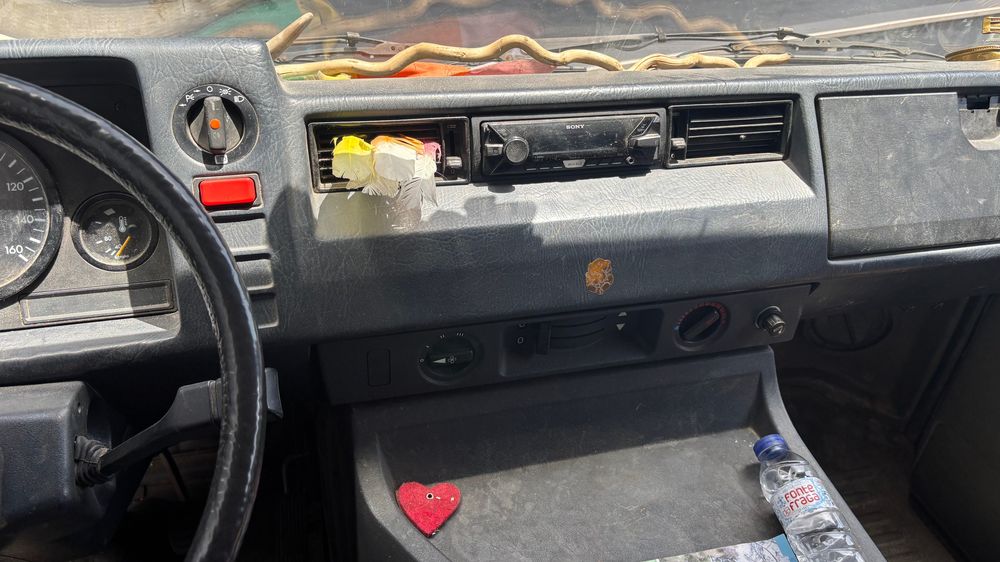 Mercedes Benz MB 100 de 1994 (teto elevado)