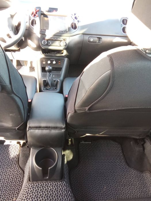 Подлокотник Skoda/Volkswagen/Audi/Fabia/Octavia/Passat/Golf