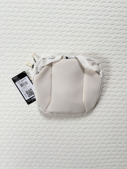 Оригінальна сумка Arc’teryx Mantis 2 • Біла • Нова