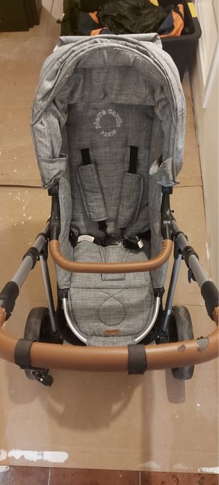 Carrinho de Bebé Pierre Cardin