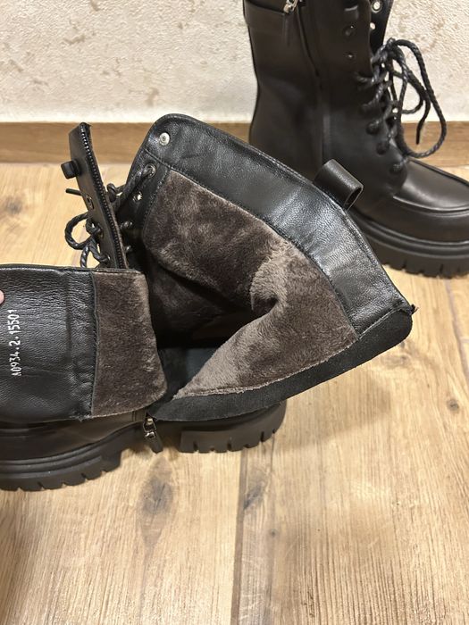 Ботинки коженые