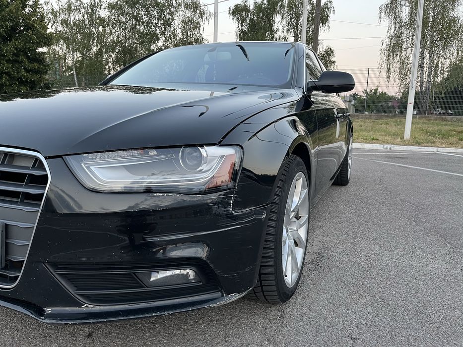 AudiA4B8 2012року
